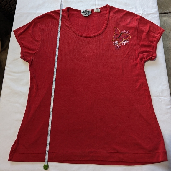 vintage size L hand embroidered T-shirt - Picture 2 of 5